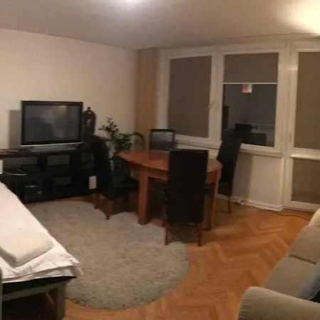 Pokoje Nowiniarska Nf *