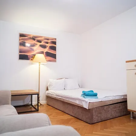 Pokoje Nowiniarska Nf Guest house